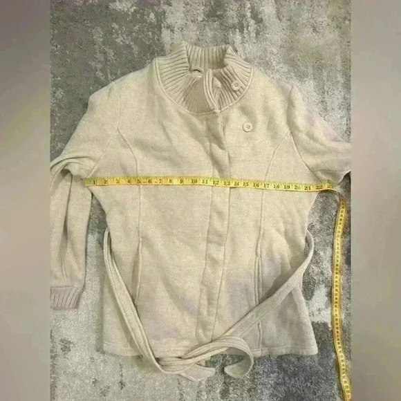 Women’s Tan Mossimo Coat - Picture 5 of 7